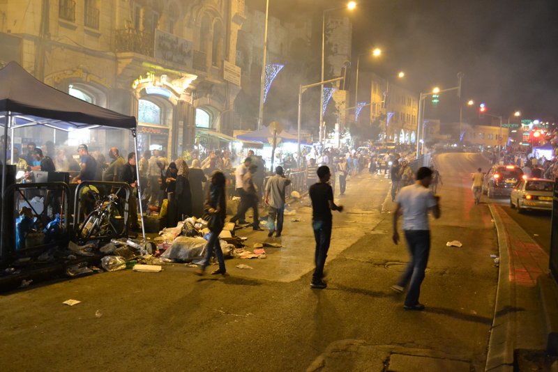 Just outside Damascus Gate, late Ramadan